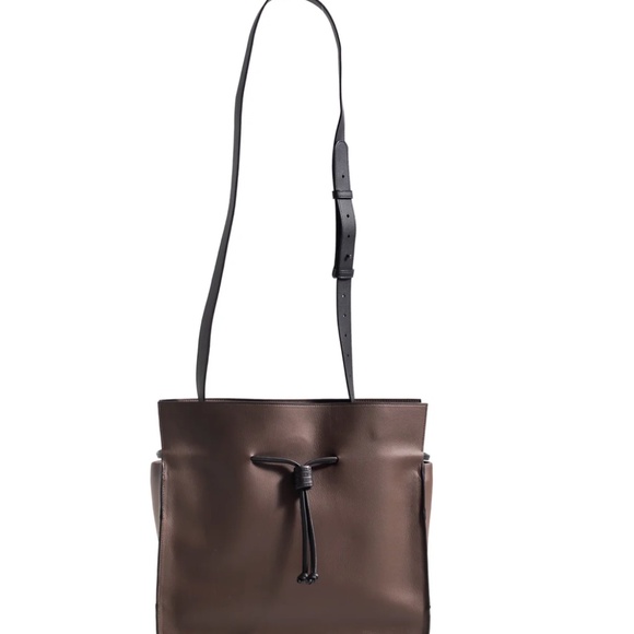 Von Holzhausen Medium Shopper - Picture 2 of 4